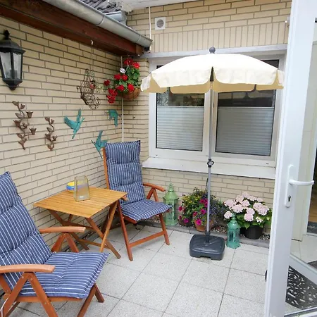 Kleines Haus Am Wald By Rujana * Sellin (Rugen)