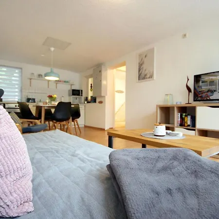 Lägenhet Kleines Haus Am Wald By Rujana *