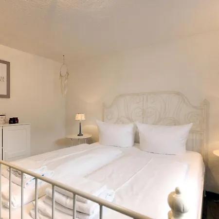 Kleines Haus Am Wald, Whg 1 Julia דירה Sellin (Rugen)